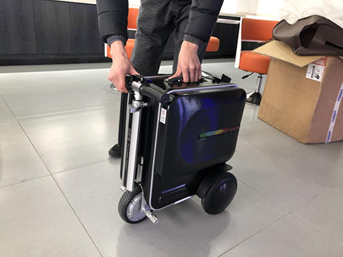 airwheel robot luggage 