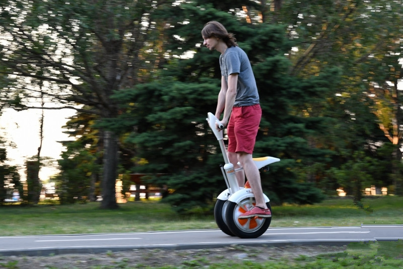 Airwheel self-balancing electric scooter