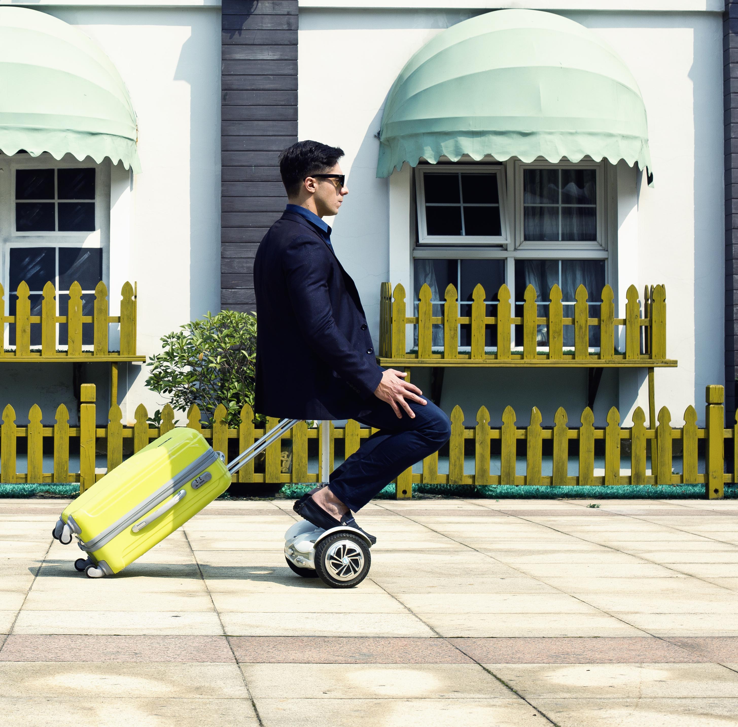 Airwheel S6 saddle-equipped electric scooter